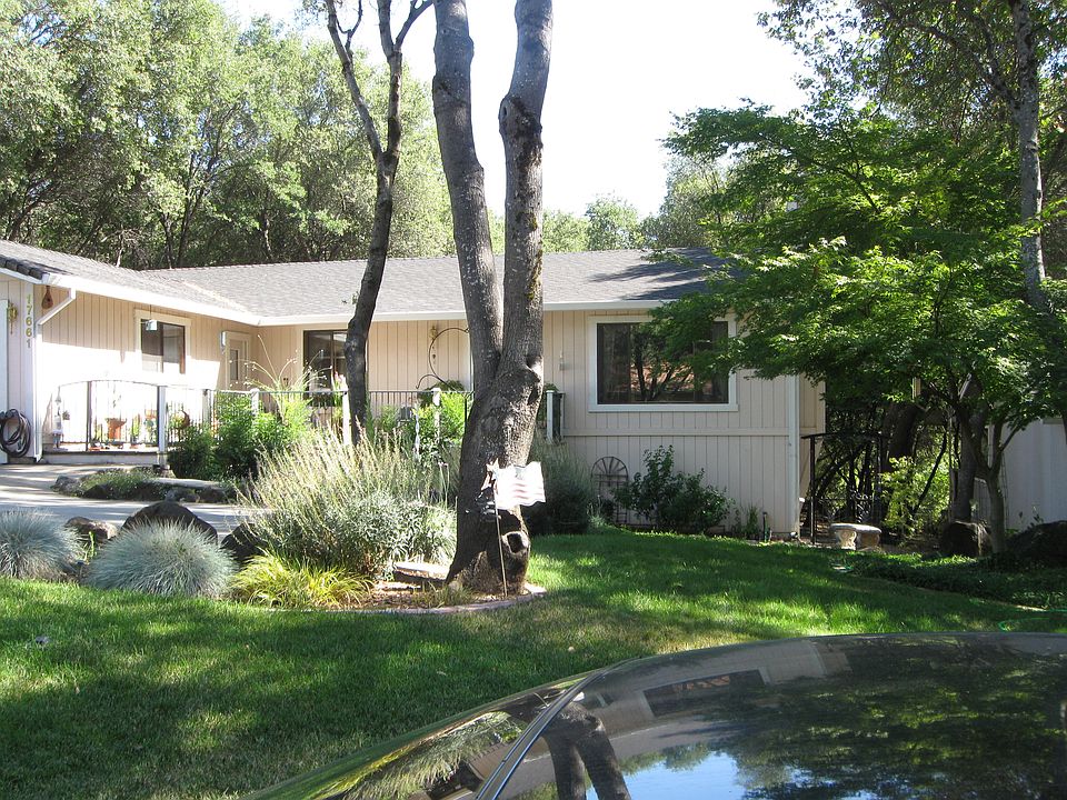 1st image of 17661 Foxtail Dr