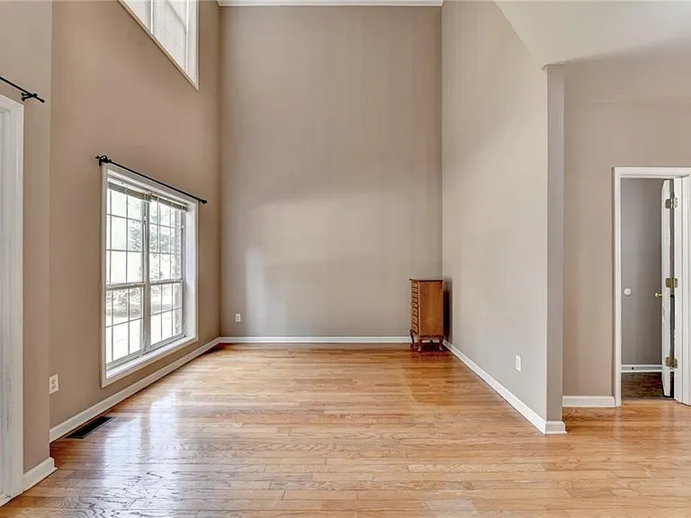 2899 Savannah Walk Ln — Photo 3