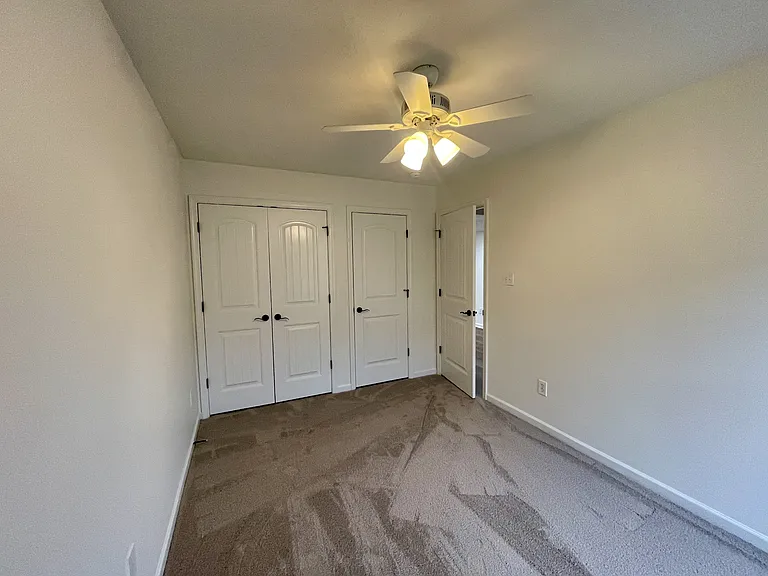 111 Old Tavern Cir #1 — Photo 8