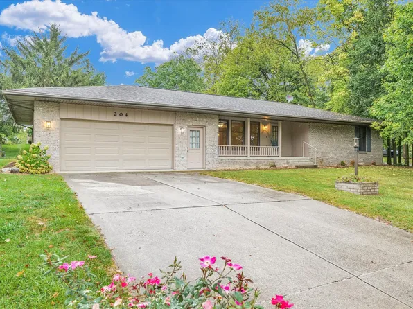 204 Valley Rd, Monticello, IL 61856