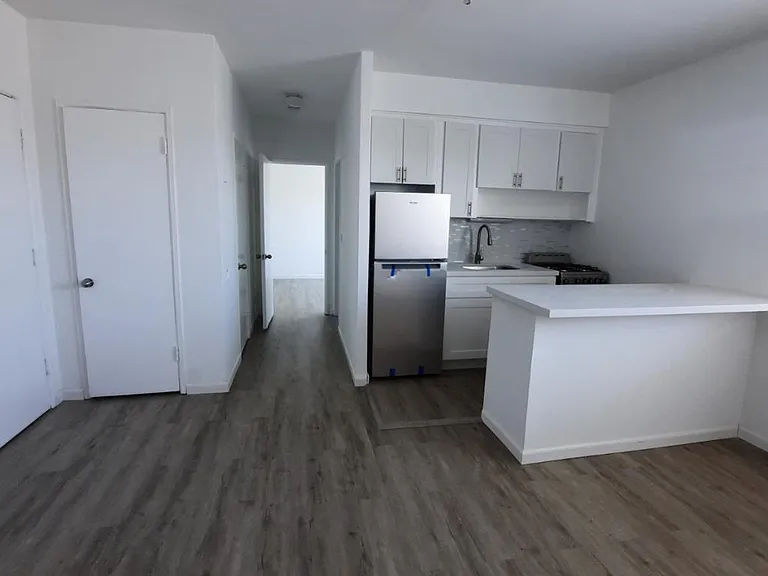 9064 Collins Ave #10 — Photo 7