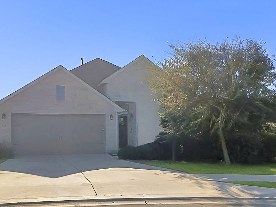 1st image of 22621 Fountaingrass Ln