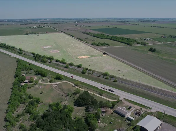 452 S State Highway 95, Taylor, TX 76574