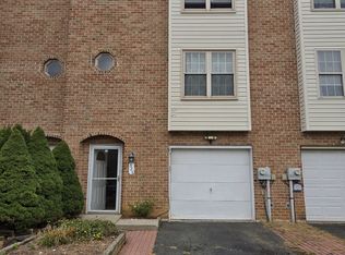 323 W 2nd St, Alburtis, PA 18011
