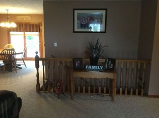 140 Galway Rd, Aurora, NE 68818