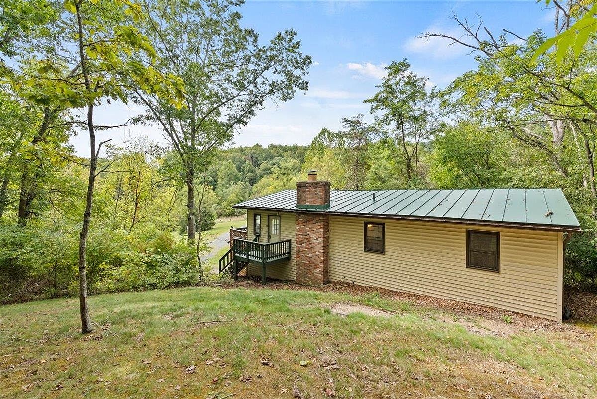 327 Lake Dr, Luray, VA 22835 | Zillow