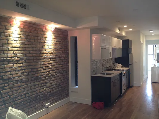 Rented by RS Bracha | media 52