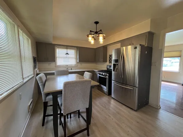 3668 South 79th STREET, Milwaukee, WI 53220