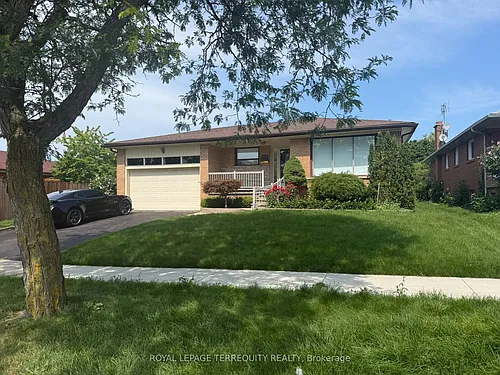 1213 Shamir Cres Photo 1