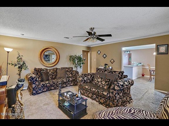 5th image of 750 Clearmont Dr