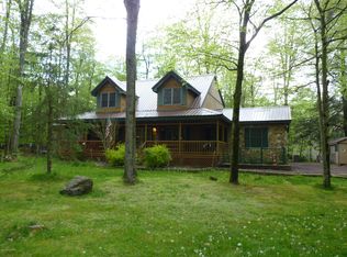 272 King Arthur Rd, Blakeslee, PA 18610