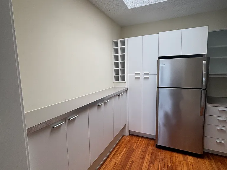 233 1/2 E Livingston Ave #1 — Photo 7