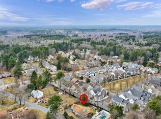 10 Curve St, Medfield, MA 02052