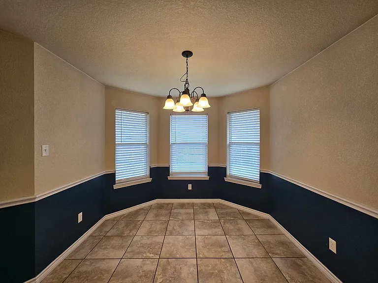 701 Atlas Ave — Photo 6