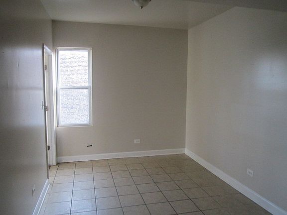 3rd image of 4244 W Grenshaw St