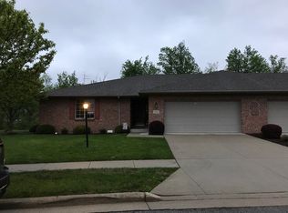 2417 Kenjames Ct, Napoleon, OH 43545