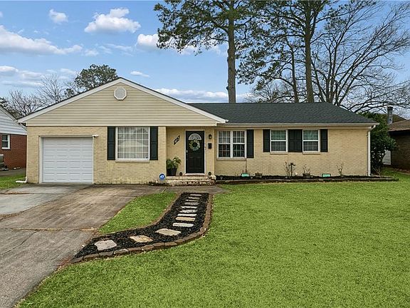 2nd image of 413 W Gilbert St