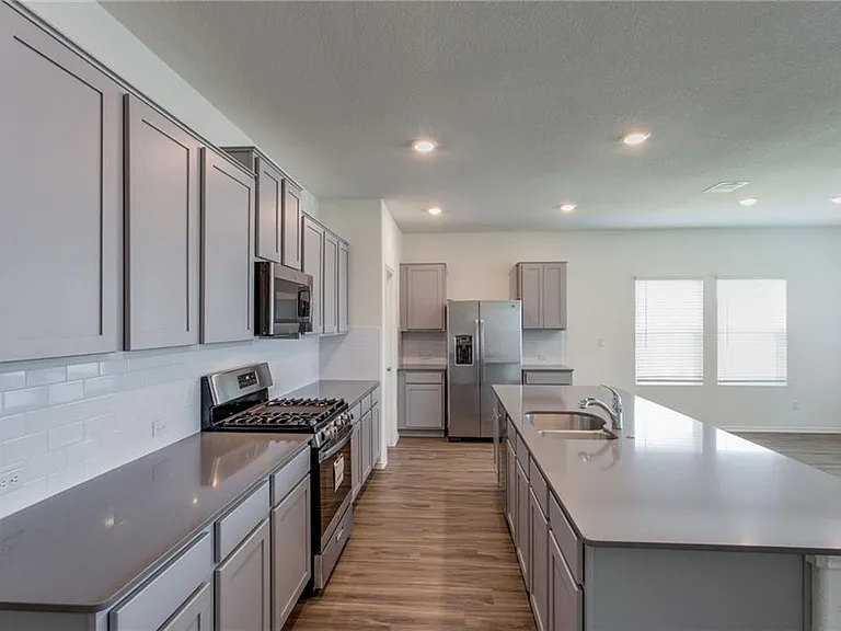 713 Mallow Rd — Photo 9