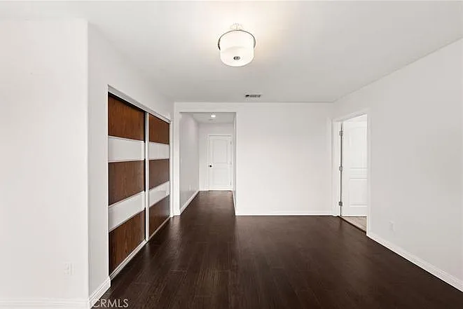 418 Elmgate St — Photo 21