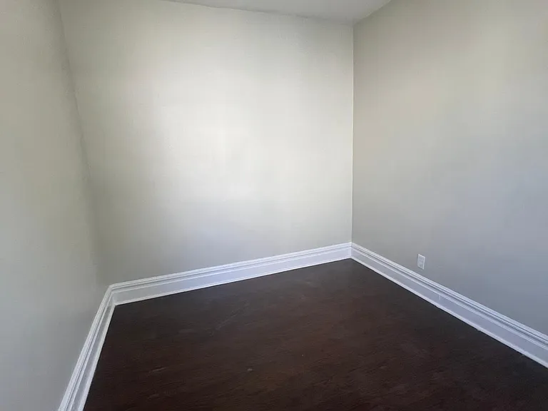 246 Amherst St #2L — Photo 3