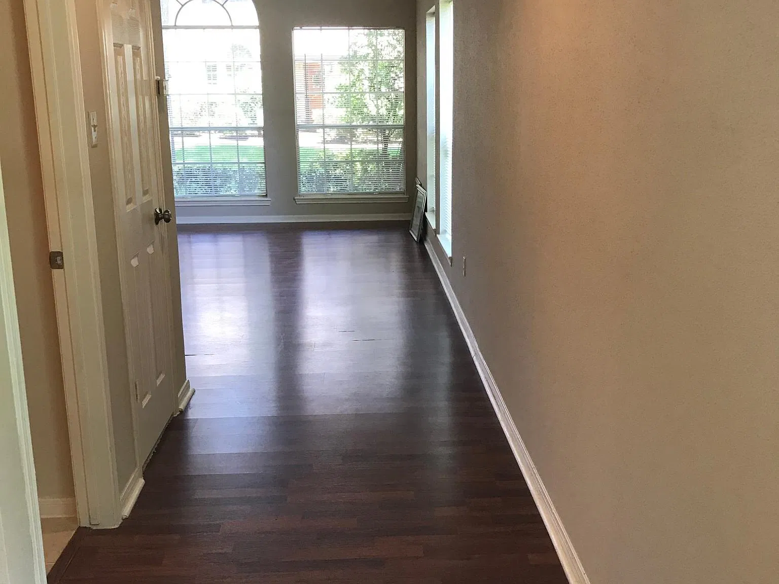 3 bed, 1824 sqft, $2,100 — Photo 4