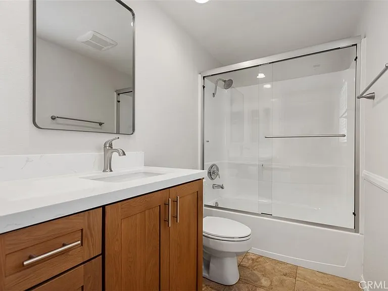 27341 Ryan Dr — Photo 22