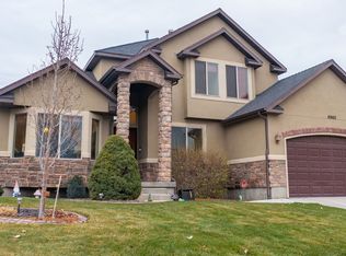 8960 N Barton Creek Dr, Eagle Mountain, UT 84005
