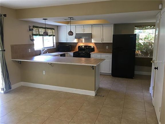 4th image of 410 Sonesta Ct