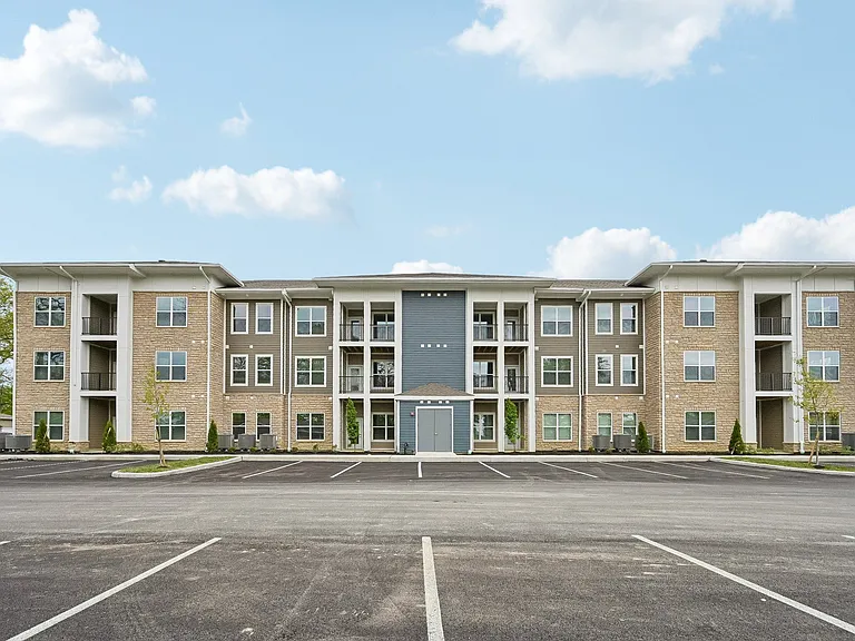 Flats at Sugar Run — Photo 5
