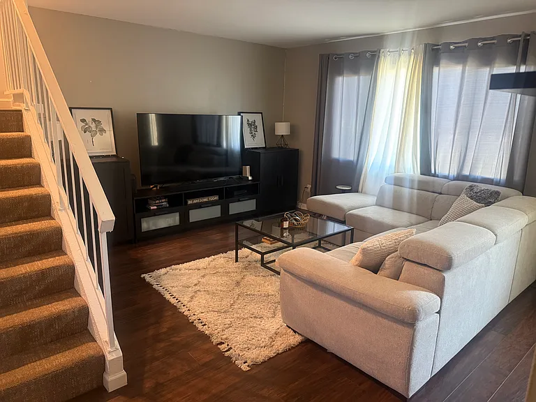 2936 E Clarendon Ave — Photo 12