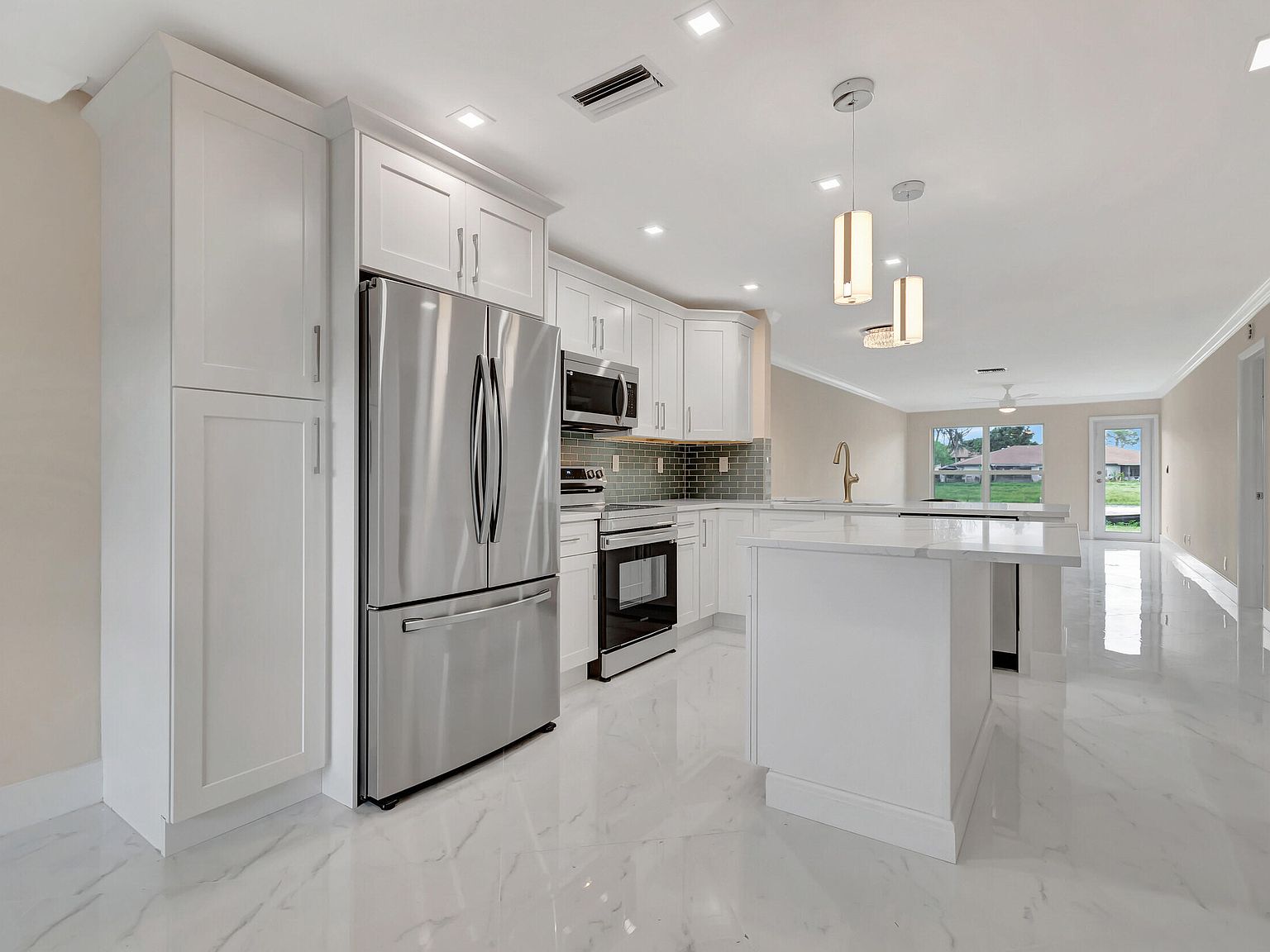 5728 Phoenix Palm Ct APT C