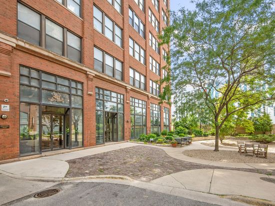 411 S Sangamon St APT 7C, Chicago, IL 60607