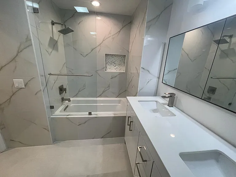 1426 N Laurel Ave #107 — Photo 16