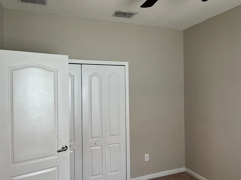 173 Martello Dr — Photo 4