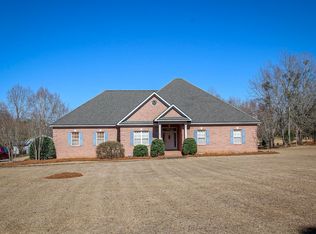 2015 Tucker Rd, Perry, GA 31069