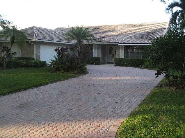 1st image of 8981 NW 51st Pl