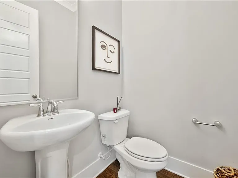 2230 Main St NW — Photo 14