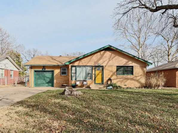 1000 N El Paso Dr, Derby, KS 67037