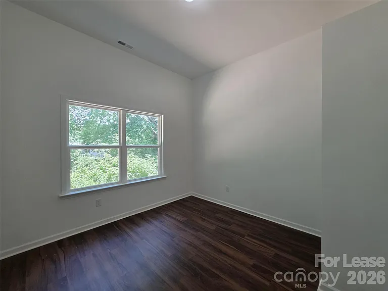 595 Foxwood Dr SE — Photo 21
