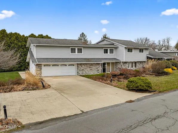 219 Lake Scranton Rd, Scranton, PA 18505
