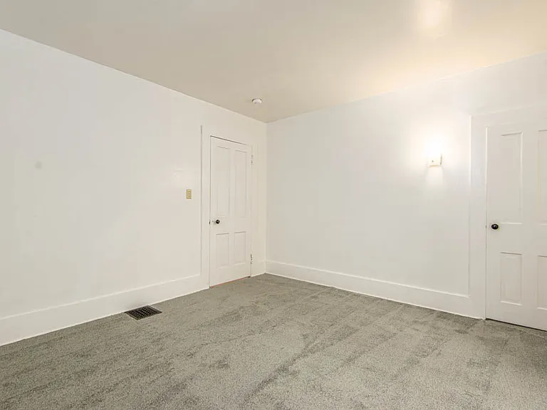 246 Grant St #UP — Photo 5
