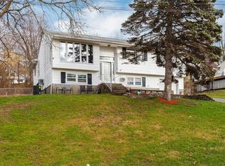 13 Hawthorne Dr, Monroe, NY 10950