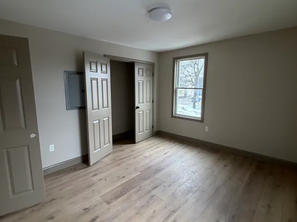 39 Knox St, Lewiston, ME