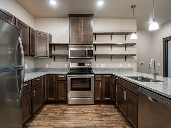 Creekside At Hillcrest Greens