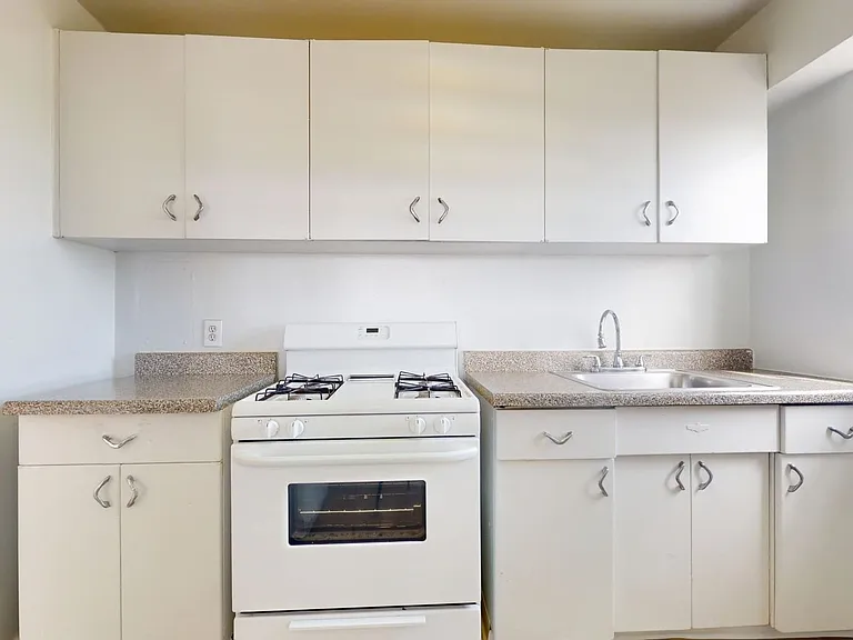 Lake Meadows Apartments — Photo 263