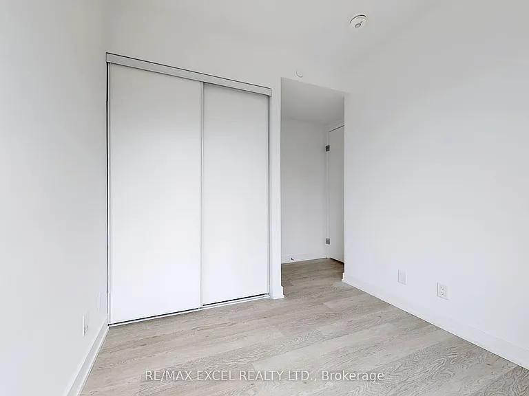 88 Queen St E #1710 — Photo 27