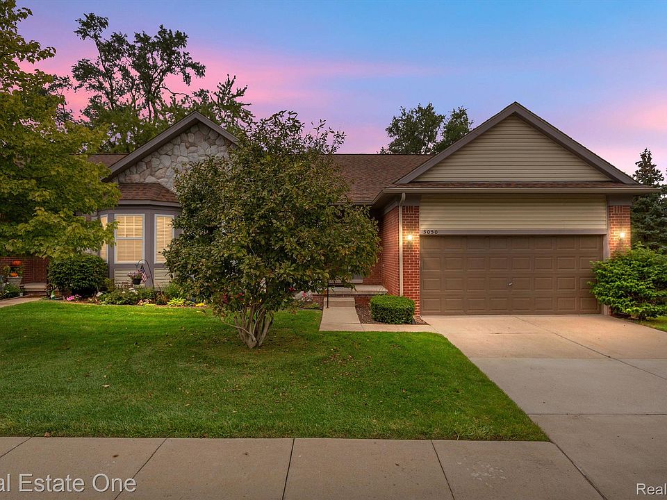 1st image of 3050 Brookside Dr