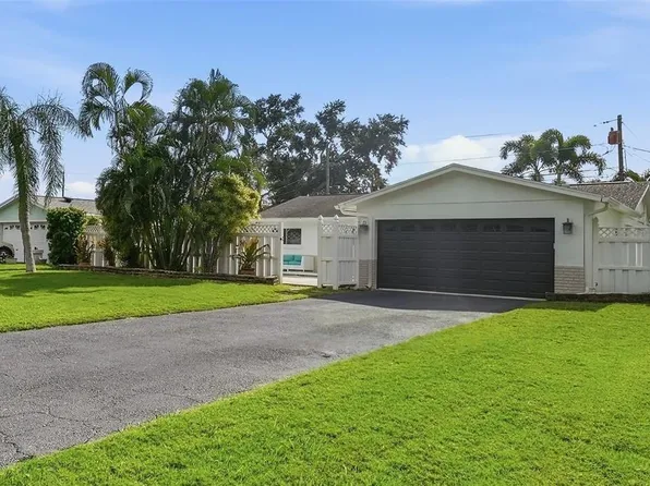 5860 BAYSHORE DRIVE, SEMINOLE, FL 33772