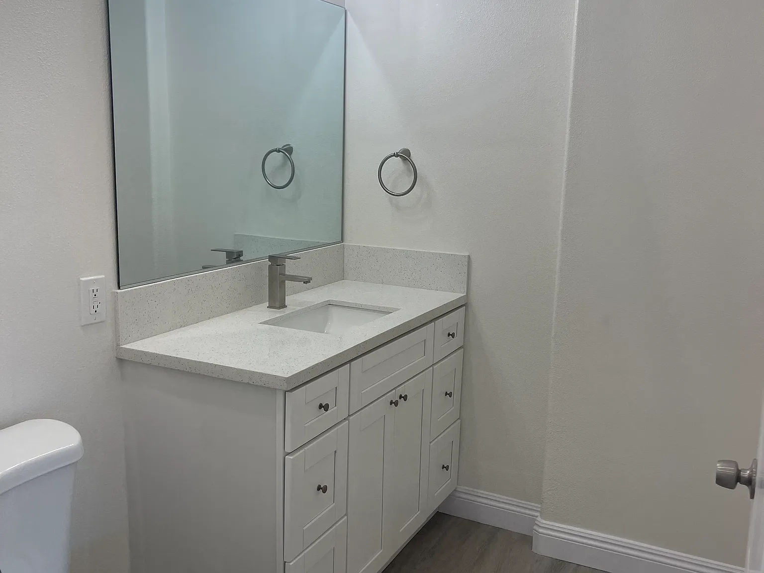3 bed, 1700 sqft, $3,850 — Photo 4