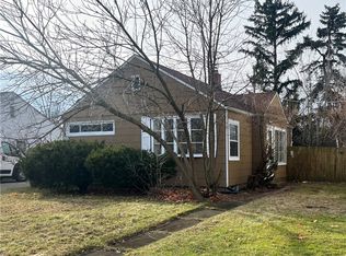 1520 Eggert Rd, Amherst, NY 14226